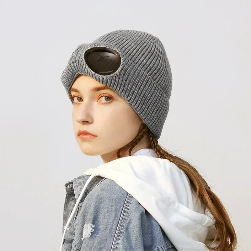 Brimless Hat With Goggles For Men And Women In Winter Hat Neutral Solid Color Skull Knitted Hat In Winter - MANDOTOS