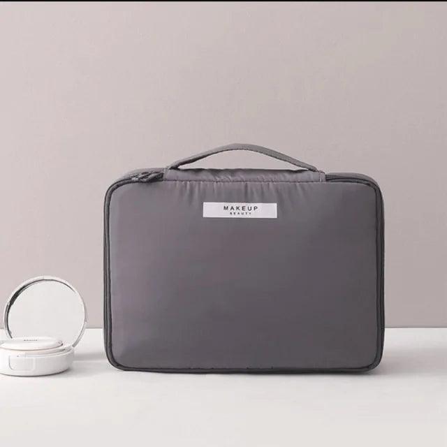 Chic Beauty Bag Organizer - MANDOTOS