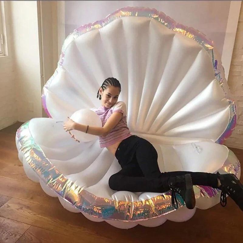 Majestic Shell Water Lounge - MANDOTOS
