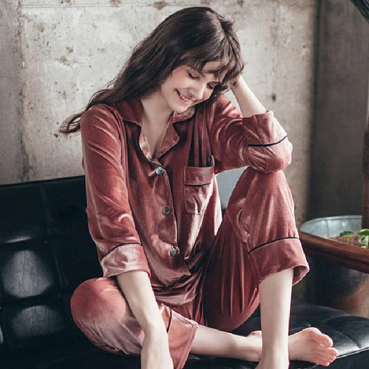"Gold velvet pajamas - MANDOTOS"