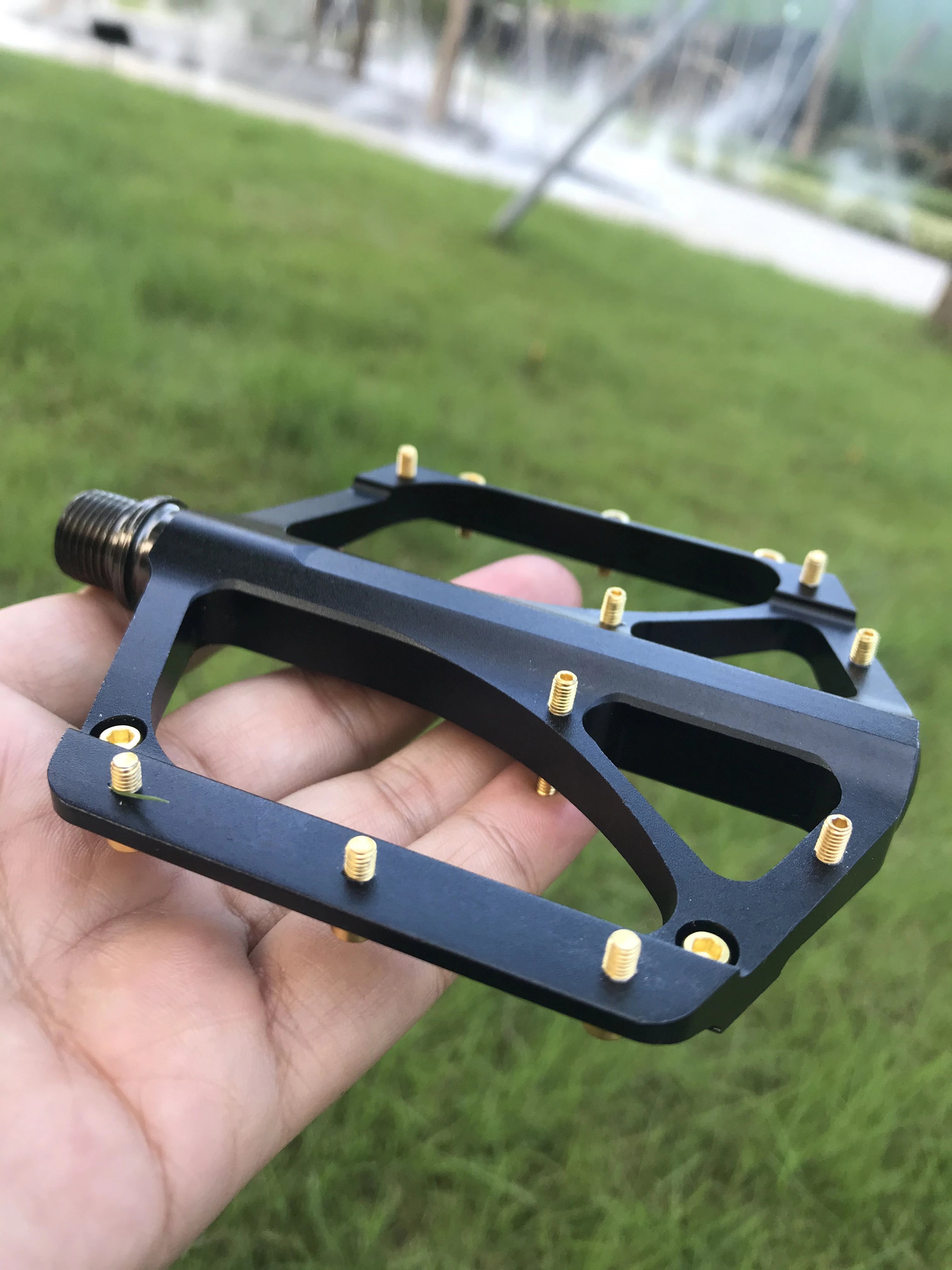 Ryet Alloy Bicycle Pedals Ultralight Anti-slip MTB Road Sealed Bearings Bike Footboard Wide Platform Cycling Bike Accessories