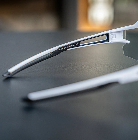 ROCKBROS Cycling Glasses Photochromic Polarized Lens Bike Glasses UV400 Protection Eyewear Sunglasses MTB Road Bicycle Goggles - MANDOTOS