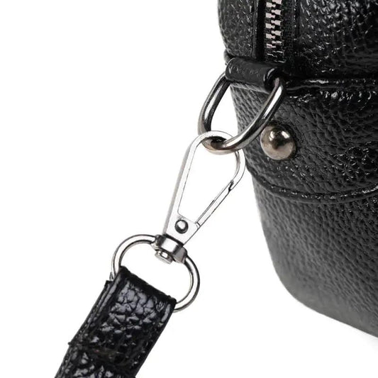 Chic Leather Circle Purse - MANDOTOS