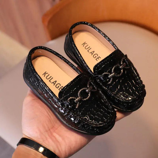 Chic Toddler Leather Kicks - MANDOTOS