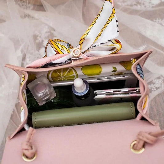 Elegant Leather Handbag & Scarf - MANDOTOS