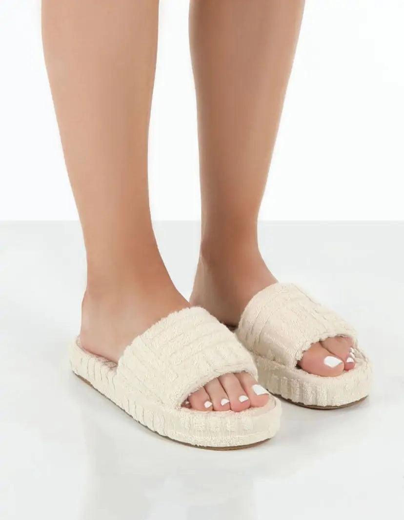 Ladies' Plush Slip - On Slippers - MANDOTOS