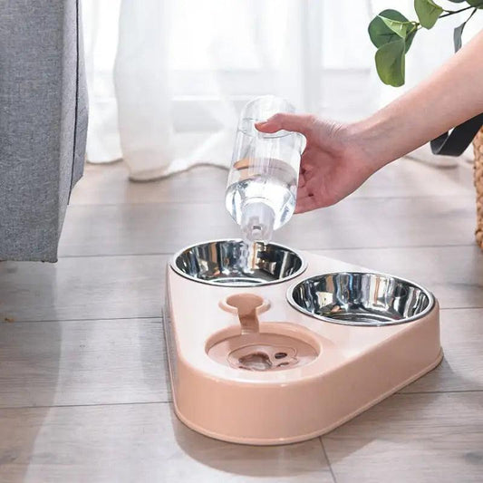 Triple-Feed Pet Station - MANDOTOS