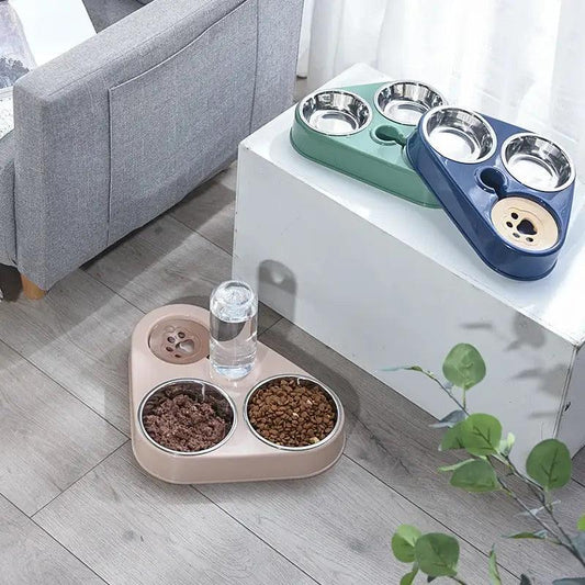 Triple-Feed Pet Station - MANDOTOS